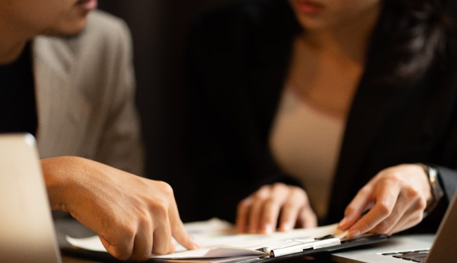 The Right Virtual Notarization Platform For Your Business: How To Choose